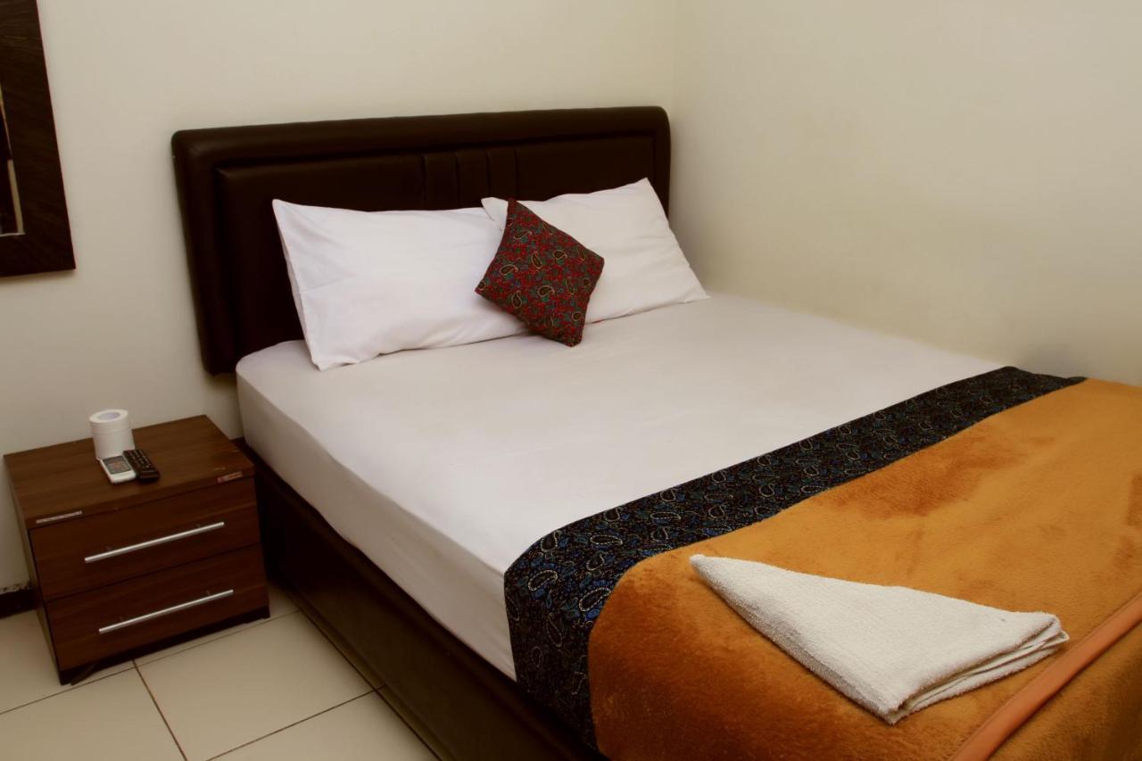 Hotel Bantal Guling Trans Bandung Zewnętrze zdjęcie